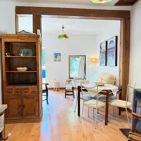 Casita En Angeles, *