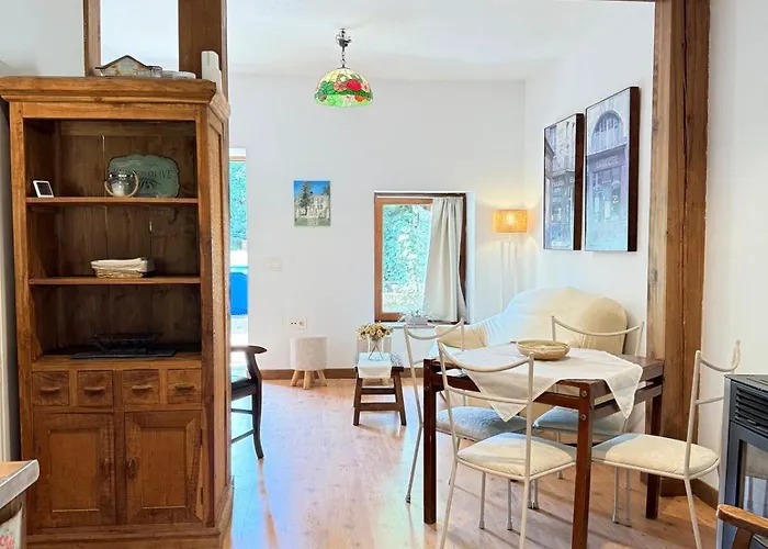 Casita En Angeles, *